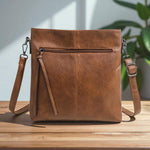 Lenas quadratische Retro-Seitentasche